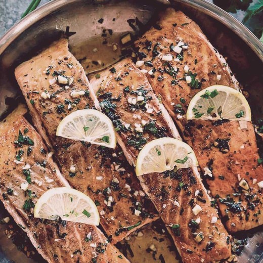 Pan Seared Salmon with Citrus & Garlic Butter